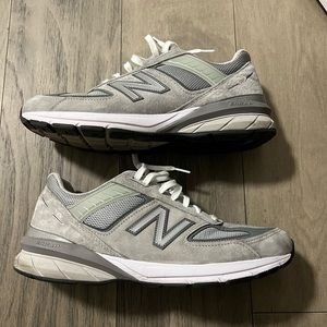 New Balance 990 v5